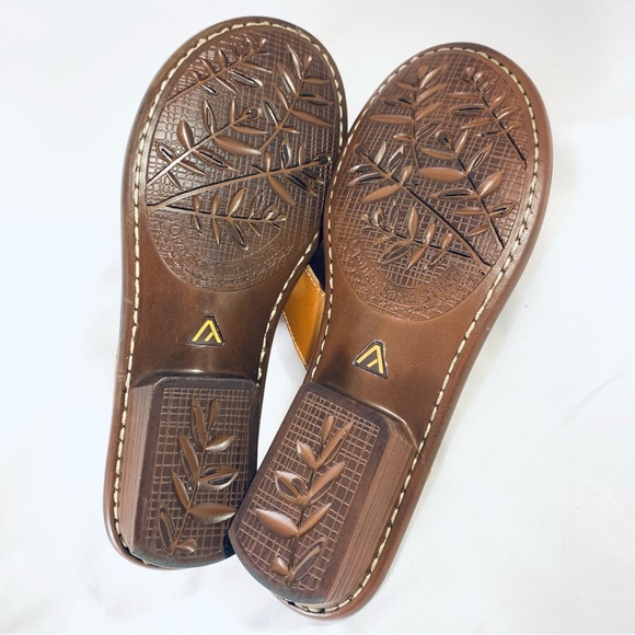 Colorado Opanka Ladies Leather Thongs Sandals Rianna Gold Metallic Size AU 7 - Picture 13 of 14